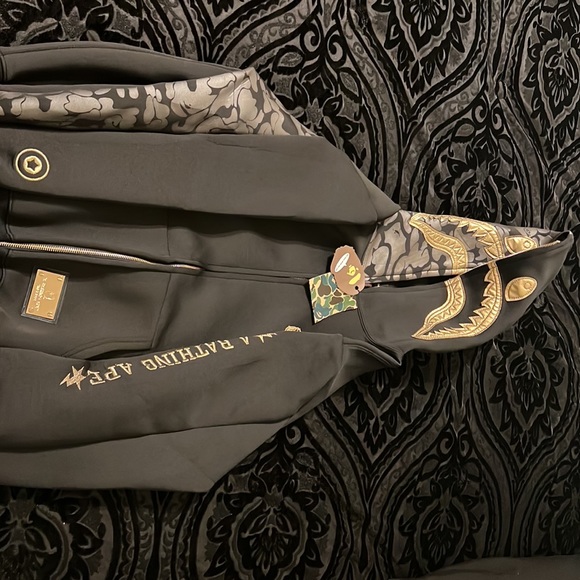 Bape Hoodie Travis Scott Edition - Picture 2 of 6